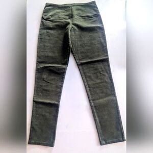 New, Cambridge Green Corduroy Ankle Pull On Jeggings Pants. Size Small.